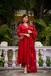 Mustard Chanderi Silk Suit Set with Embroidered Organza Dupatta