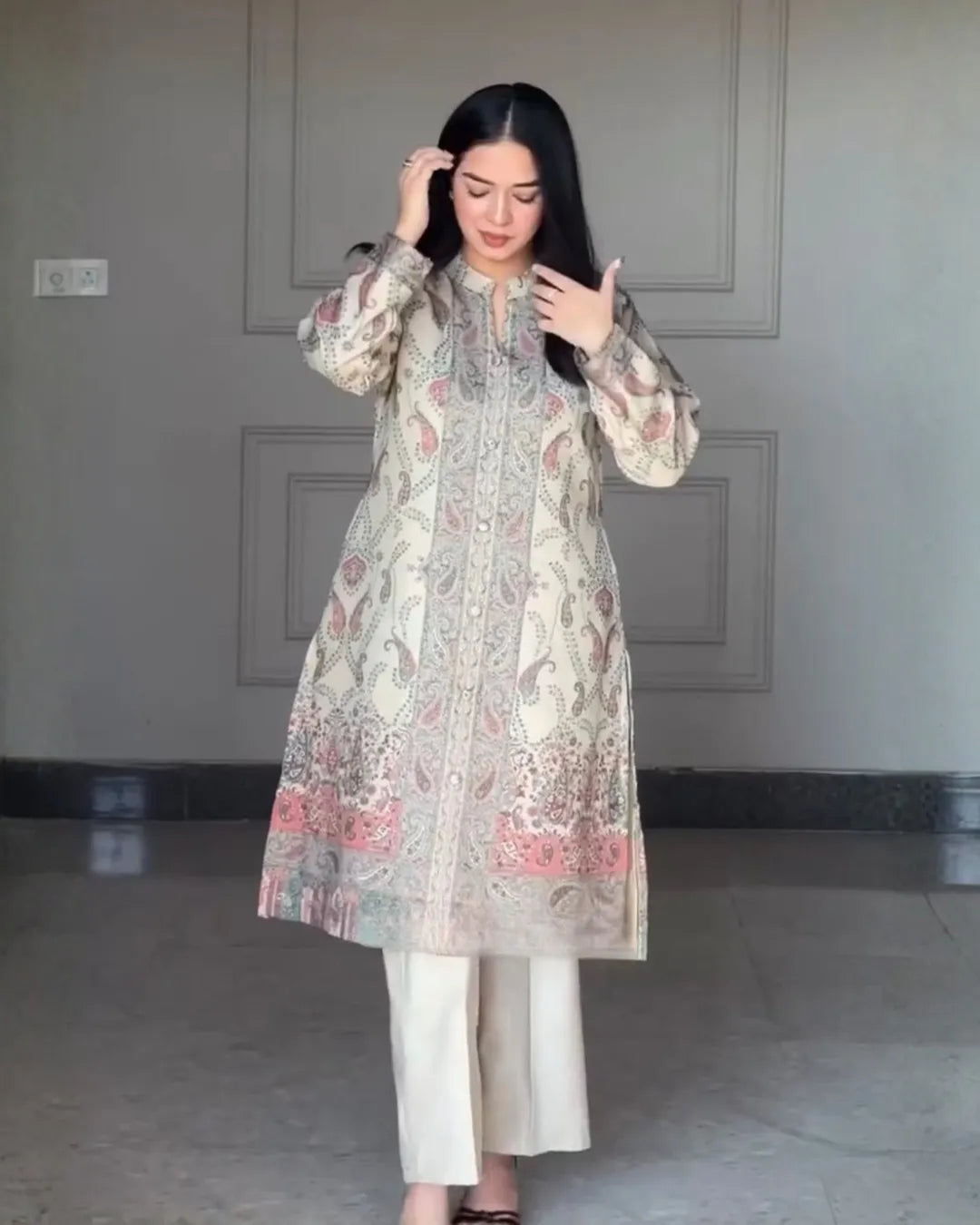 Berry Silk Printed Kurta Pant Dupatta Set With Maharaj Silk Pants & Full-Length Dupatta
