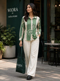 WIORA Women’s Green & Cream Floral Printed Shirt – Elegant Full Sleeve Button-Down Casual Shirt with Contrast Collar, Statement Floral Design & Stylish Everyday Look